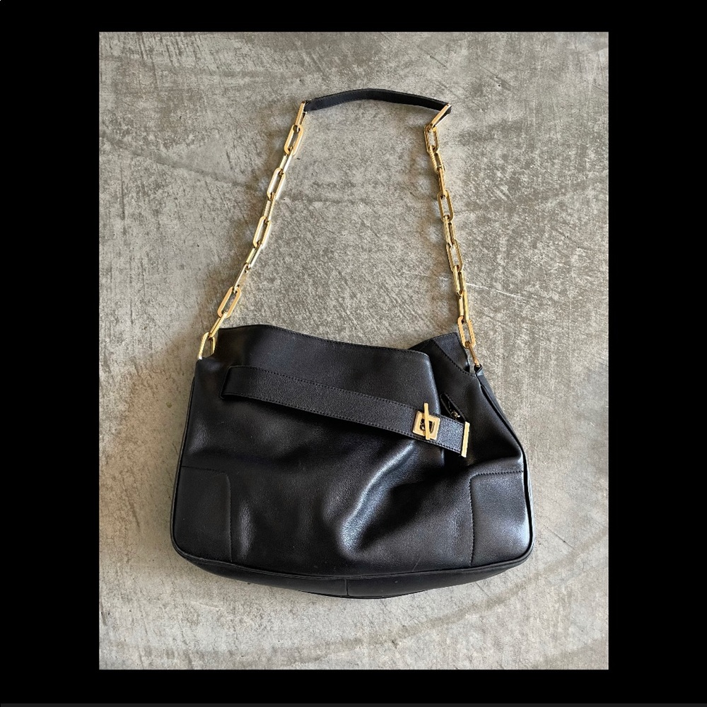Vintage Gucci Black Soft Leather Bag With One Shoulder Gold Chain